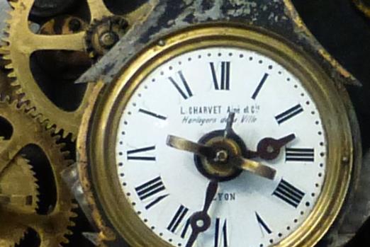 Horloge Cretin l'Ange installée par L. Charvet & Cie de Lyon.